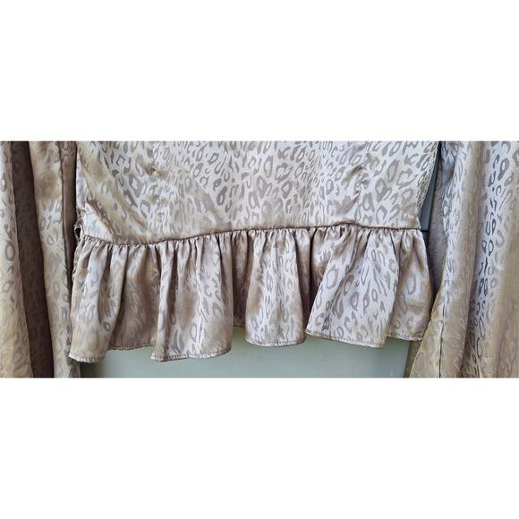 DO+BE Satin Animal Print Cheetah Peplum Balloon Sleeves Y2K Top Blouse M - Picture 10 of 10